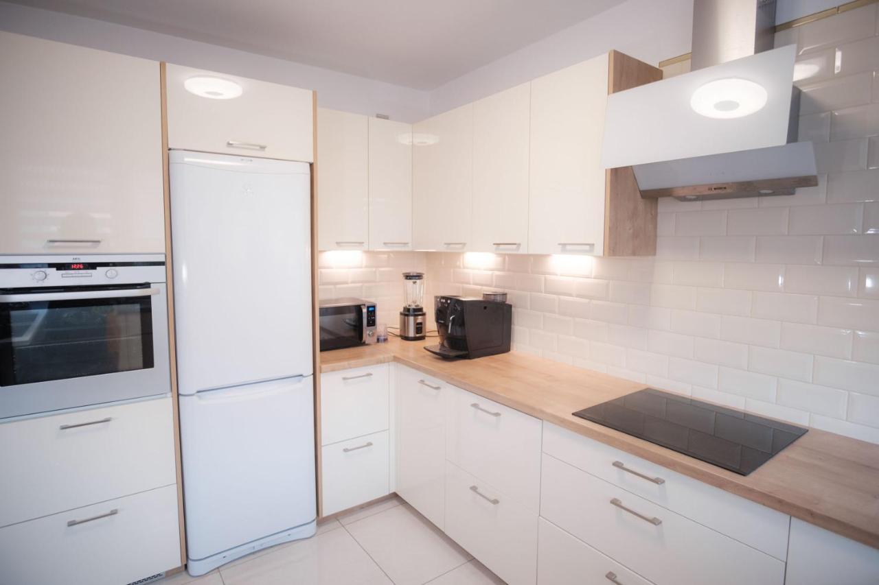 Fredry 15F Apartment Krakow Bagian luar foto