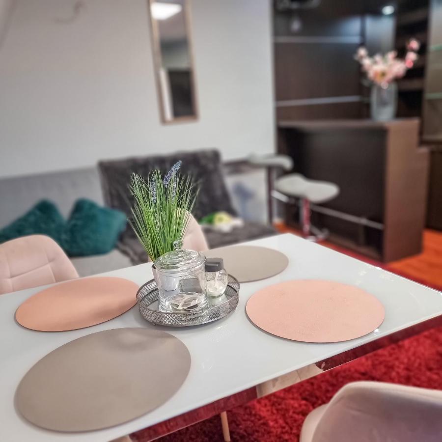 Fredry 15F Apartment Krakow Bagian luar foto